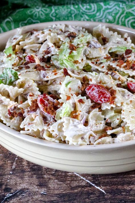 BLT Bow-Tie Pasta Salad Bow Tie Salad, Bow Tie Pasta Salad, Bowtie Pasta Salad, Bow Tie Pasta, Cold Salads, Blt Pasta, Blt Salad, Facebook Recipes, Yummy Salads