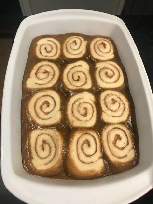 Overnight Caramel Rolls Rhodes Caramel Rolls Recipe, Overnight Caramel Rolls, Rhodes Cinnamon Rolls, Rhodes Rolls Recipes, Rhodes Bread Dough, Overnight Cinnamon Rolls, Caramel Rolls, Cinnamon Roll Recipe Homemade, Store Bought Pie Crust