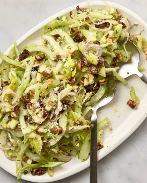 Apple Celery Salad, Apple Vinaigrette, Entree Salads, Green Apple Salad, Pool Food, Celery Recipes, Celery Salad, Slow Cooker Meatloaf, Party Sides