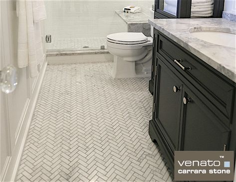 Small Herringbone Tile Floor, Black Herringbone Tile Floor, Herringbone Floor Bathroom, Bathroom Herringbone Tile, Herringbone Bathroom Tile, Herringbone Bathroom Floor, Black Herringbone Tile, Herringbone Bathroom, Mosaic Tile Bathroom Floor