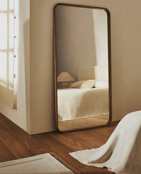 LARGE VERTICAL MIRROR WITH ROUNDED FRAME | Zara Home Danmark Zara Home Bedroom, Vertical Mirror, Wood Framed Mirror, Bathroom Mirrors, Pilates Studio, Frame Collection, Living Room Mirrors, Bedroom Mirror, Full Length Mirror