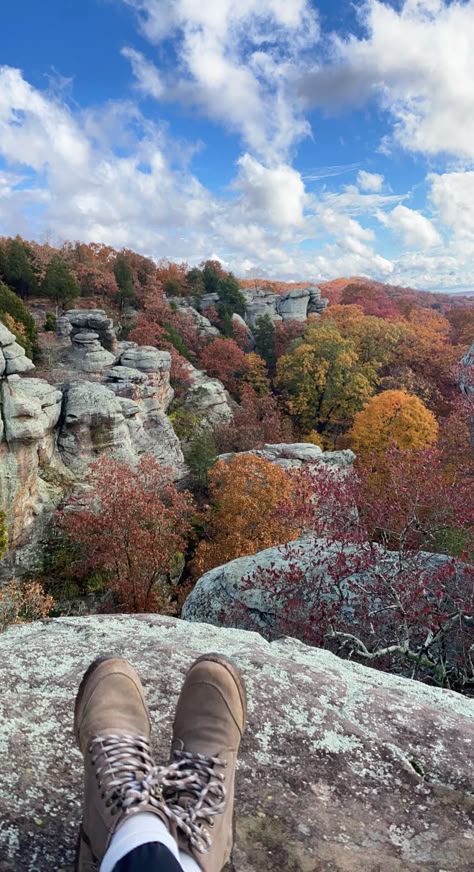 Autumn Hiking Aesthetic, Autumn In California, Autumn Hike Aesthetic, Granola Fall Aesthetic, Garden Of The Gods Illinois, Hiking Aesthetic Fall, Fall Hike Aesthetic, Hiking Aesthetic Winter, North America Aesthetic