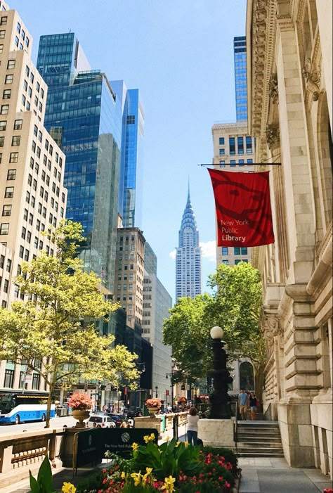 Summer In Nyc, Photo New York, Nyc Summer, Tall Buildings, Nyc Aesthetic, Nyc Life, New York Aesthetic, New York Life, City Vibe