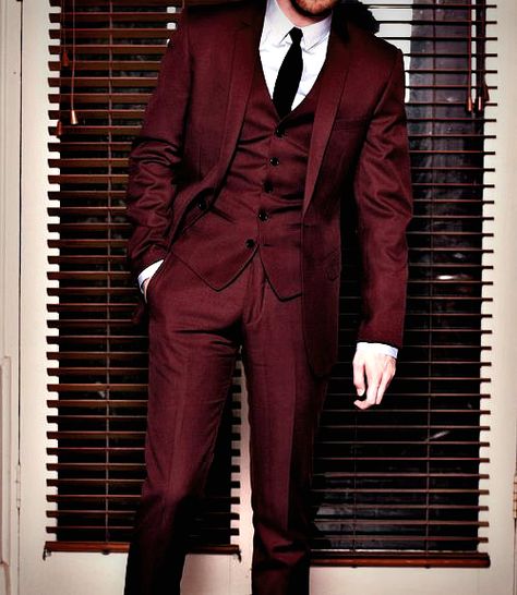 red crimson maroon burgundy wine blood cranberry Dark Red Suit, Dark Red Wedding, Men Suits Wedding, Red Tuxedo, A Man In A Suit, Red Wedding Theme, Man In A Suit, Burgundy Suit, Groom Tuxedo