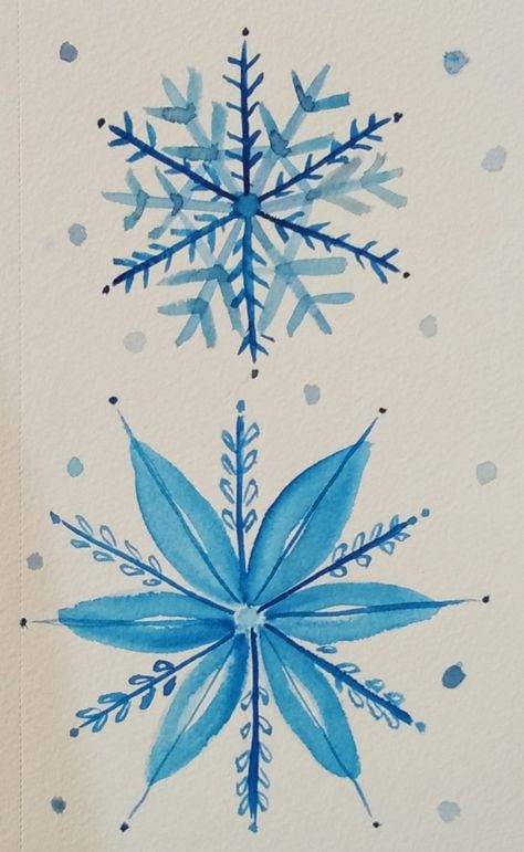 Cute Snowflake Drawing, January Watercolor Ideas, Icicles Drawing, How To Draw Snowflakes, Merry Christmas Drawing Ideas, Watercolour Snowflakes, Draw Snowflake, Drawing Snowflakes, Snowflake Painting