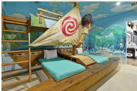 Avengers Bedroom, Casa Disney, Boat Bed, Deco Disney, Florida Villas, Moana Theme, Disney Bedrooms, Tema Disney, Disney Rooms