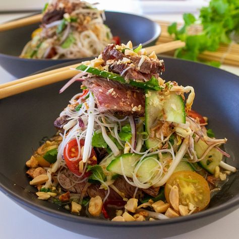 Thai Beef Salad Recipe - A Tasty Kitchen Simple & Tasty Thai Beef Salad Recipe, Thai Salad Dressings, Chicken Laksa, Thai Beef Salad, Thai Beef, Pork Salad, Thai Salads, Beef Salad, Beef Sirloin