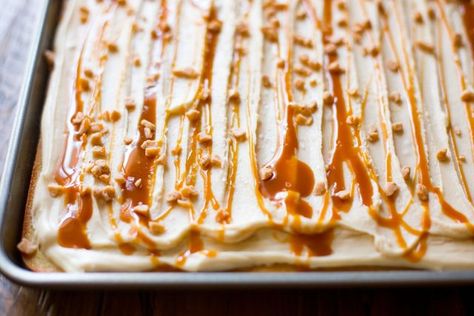 Salted Caramel Sheet Cake Recipe Caramel Sheet Cake, Easy Birthday Cake Recipes, Texas Sheet Cake Recipe, Salted Caramel Cake, Sheet Cake Recipes, Birthday Cake Recipe, Stop Staring, Cake Frosting, Savoury Cake