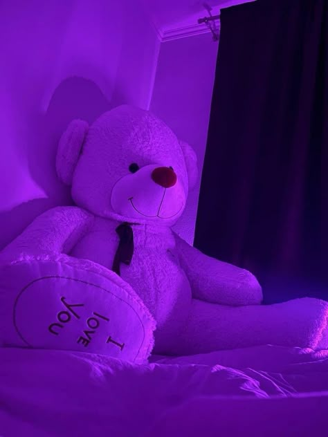 Cute Cartoon Wallpapers Hd, Purple Teddy Bear Wallpaper, Wallpapers With Quotes, Purple Teddy Bear, Teddy Photos, Creative Snaps For Snapchat, Money Wallpaper Iphone, Girly Swag, Teddy Bear Wallpaper