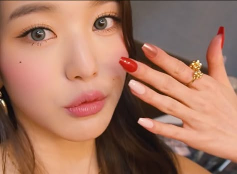 Ive Nails Kpop, Soojin Nails, Wonyoung Nails, Kpop Idols Nails, Bts And Blackpink Lightstick Wallpaper, Douyin Nails, K Pop Nails, Idol Nails, Nail Drills