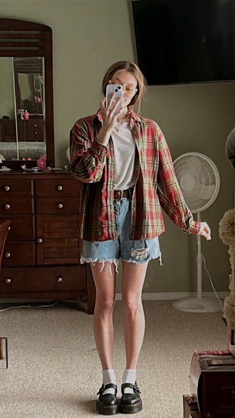 #drmartens #jeanshorts #whitet #flannel Dr Martens Shorts Outfits, Styling Dr Martens Mary Janes, Mary Janes With Shorts, Chunky Mary Janes Outfit Jeans, Dr Marten Mary Janes Outfit, Dr Martens Polley Outfit, How To Style Doc Martens Mary Janes, 8065 Dr Martens Outfit, Platform Mary Janes Outfit Jeans