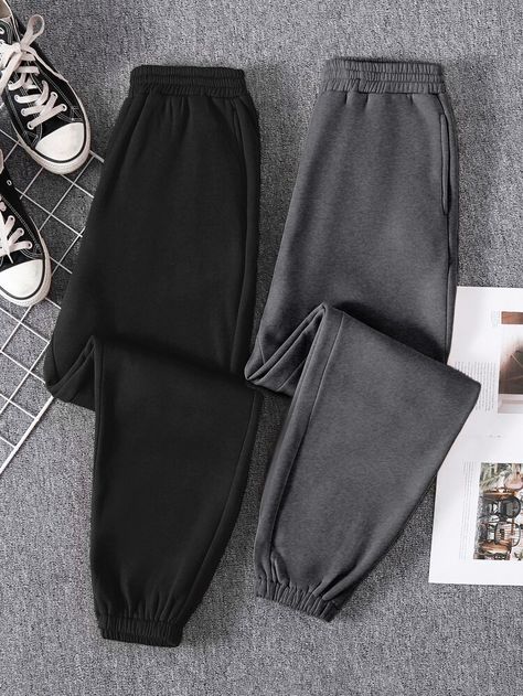 Athleisure Joggers, Women Sweatpants, Casual Sweatpants, Athleisure Women, Loose Pants, Nike Outfits, Casual Style Outfits, Womens Sweatpants, Casual Outfit