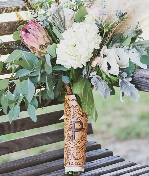 Leather Wrap Bouquet, Leather Bouquet Holder, Leather Wrap For Bouquet, Tooled Leather Wedding Bouquet Wrap, Leather Bridal Bouquet Wrap, Western Bouquet Wrap, Leather Wedding Bouquet Wrap, Leather Flower Bouquet Wrap, Tooled Leather Bouquet Wrap