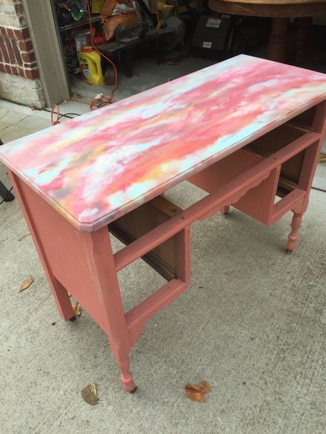 Painted Desk Top, Painted Desks, Desk For Girls Room, Repurposed Desk, Desk Makeover Diy, Furniture Repurposing, Desk Idea, Unicorn Room, Girl Desk