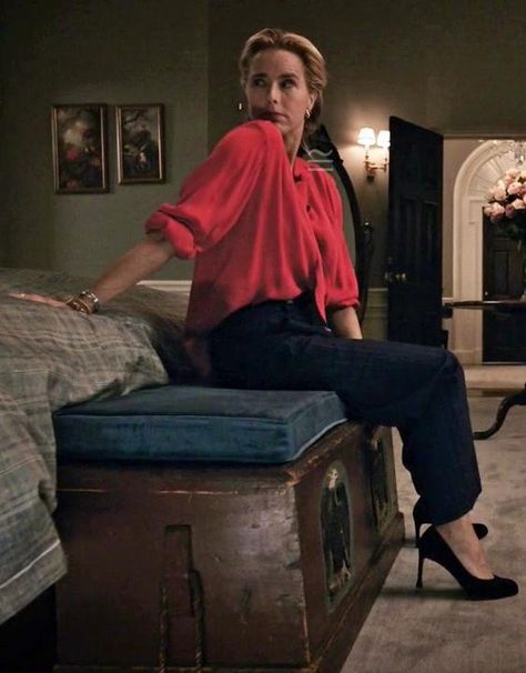 Madam Secretary Outfits, Elizabeth Mccord, Tea Leoni, Secretary Outfits, Madam Secretary, Work Outfit Inspiration, Work Fashion, Boss Lady, Business Casual