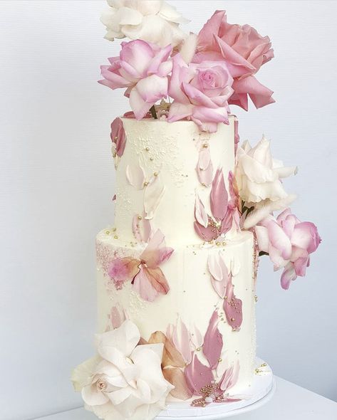 Modern Pink Cake, Two Cakes Side By Side, 2 Tier Flower Cake, 2 Tier Wedding Cake With Flowers, 2 Tier Birthday Cake, Floral Cake Birthday, Textured Wedding Cakes, Tiered Cake Design, 21st Birthday Cakes