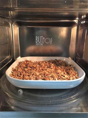 Microwave Granola Recipe, Microwave Granola, Protein Granola Recipe, Dried Goji Berries, How To Make Granola, Granola Recipe Healthy, Protein Granola, Baked Granola, Dried Fruit Mix