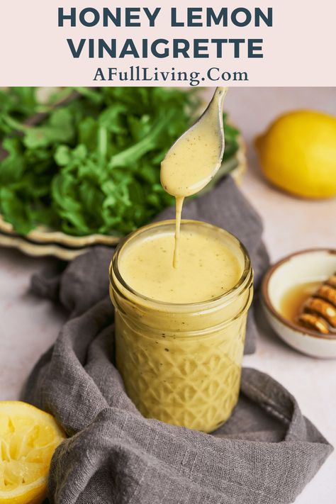 Looking for a delicious Honey Lemon Vinaigrette Recipe? This homemade dressing is perfect for all of your favorite salad recipes. It's simple to make, with so much flavor, and a great way to dress up a simple green salad. Made with staple ingredients, and ready in no time! Whole30 Vegan, Easy Salad Dressing Recipes, Champagne Vinaigrette, Red Wine Vinaigrette, Vinaigrette Salad, Champagne Vinegar, Easy Salad Dressing, Salad Dressing Recipes Homemade, Healthy Salad Dressing