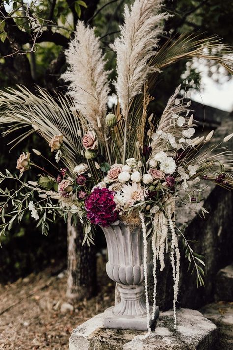 1920 Wedding Flowers, 1920 Flower Arrangements, French Style Wedding Decor, Edwardian Wedding Theme, 1920s Flowers, Downton Abbey Wedding Theme, Autumn Mansion, Downtown Abbey Wedding, Victorian Wedding Decor