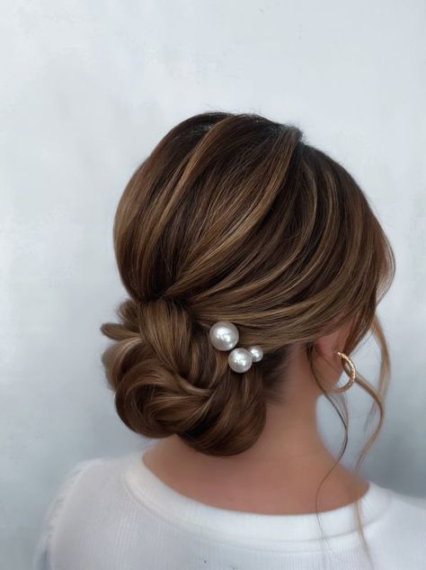 Glossedbyjillian - Beyond the Ponytail Society Bridal Hair Pearls, Ponytail Bridal Hair, Hair Pearls, Bridal Stylist, Shot Hair Styles, My Signature, Bridal Hair And Makeup, Hair And Makeup, Bride Hairstyles