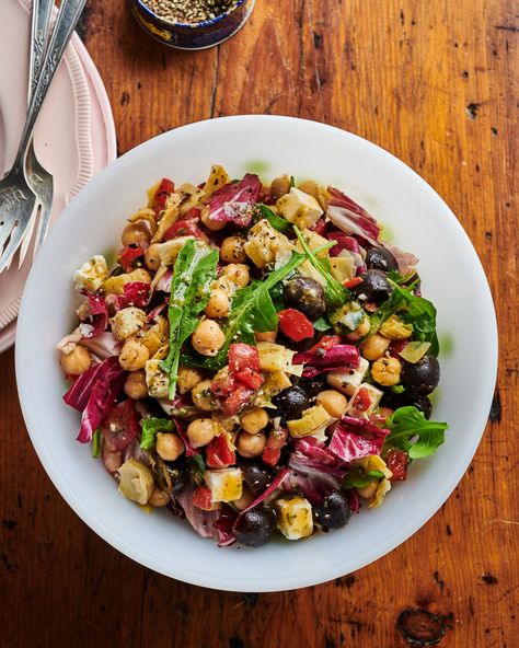 The perfect back-pocket salad recipe you can whip up with pantry staples you might already have on hand. Salads For Work Lunch, Salads For Work, Pantry Salad, Easy Salads To Make, Salad Recipes Lunch, Easy Pasta Salad, Veggie Salad, Lunch Salads, Work Lunch