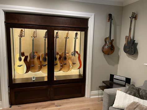 Guitar Cabinet Storage, Guitar Display, Pricing Table, Guitar Cabinet, Guitar Finishing, Older Fashion, Neodymium Magnets, Metal Bar, Slat Wall