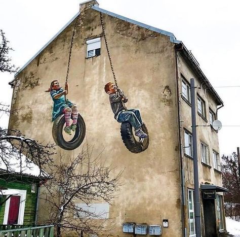 Elisa Webmail :: 14 ajankohtaista Pin-suosikkia aiheista kuten Street artists ja Fantasy art! Crazy Paintings, Kaunas Lithuania, Building Wall, Sidewalk Art, Street Mural, Best Street Art, Urban Street Art, Amazing Street Art, 3d Street Art