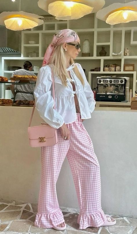 Picnic Pants Outfit, Gingham Outfit Aesthetic, Gingham Outfit Ideas, Gingham Aesthetic, Copenhagen Blouse, Gingham Trend, Gingham Outfit, Pants Trend, Nfr Fashion