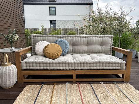 Window seat living room