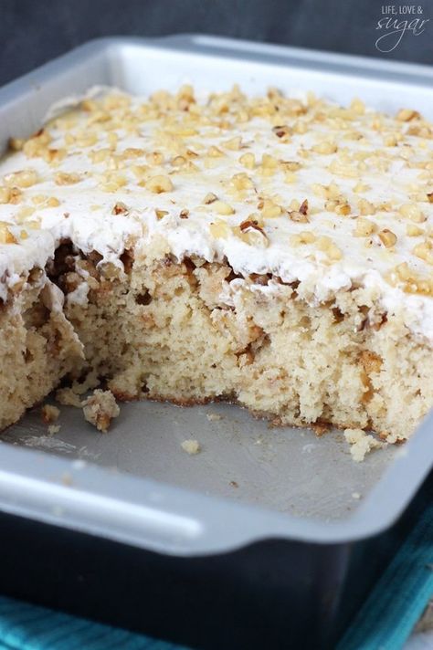 This Baklava Poke Cake is full of cinnamon, walnuts and honey! The flavor combination is seriously addicting and tastes just like you're eating a cake version of the real thing. #baklava #pokecake #cinnamoncake #pokecakerecipe #baklavacake #homemadecake Baklava Cake, Jello Parfait, Germany World Cup, Life Love And Sugar, Easy Cakes, Butter Pecan Cake, Dump Cakes, Cinnamon Honey, Cinnamon Cake