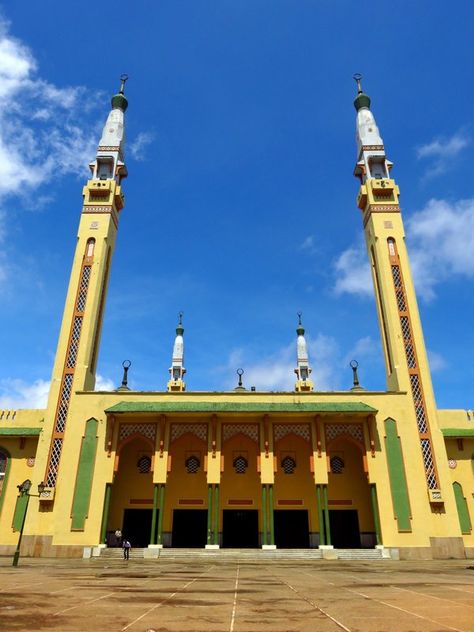 Conakry's Grand Mosque, Guinea Guinea Conakry, Instagram Storie, Grand Mosque, Amazing Buildings, Beautiful Country, World Cultures, Beautiful Buildings, Live Laugh Love, Countries Of The World