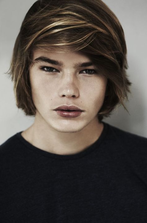 Jordan Barrett Side Profile, Jordan Barrett Aesthetic, Hollow Cheeks, Majestic Men, Hair Trends 2015, Jordan Barrett, Undercut Hairstyles Women, Male Model Face, Aesthetic Men