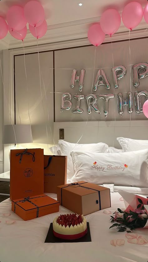 Surprise Birthday Decorations, Birthday Goals, Cute Birthday Pictures, Birthday Ideas For Her, Cute Birthday Ideas, Luxury Birthday, Birthday Planning, Luxury Lifestyle Dreams, Birthday Pictures