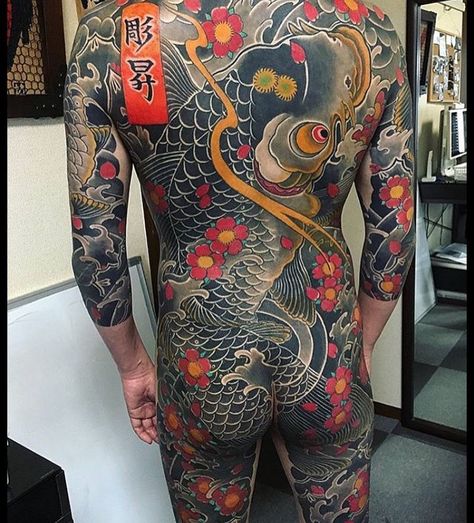 Japanese Full Body Tattoo, Tattoos Japan, Irezumi Sleeve, Mens Body Tattoos, Japanese Tattoos For Men, Irezumi Tattoo, Yakuza Tattoo, Body Suit Tattoo, Irezumi Tattoos