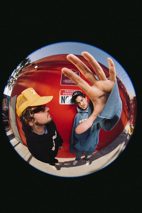 Fish Eye Lens Photography, Fisheye Photography, Kian Lawley, Eye Lens, Photos Of Eyes, Creative Photoshoot Ideas, Black Photography, Fish Eye, Fish Eye Lens