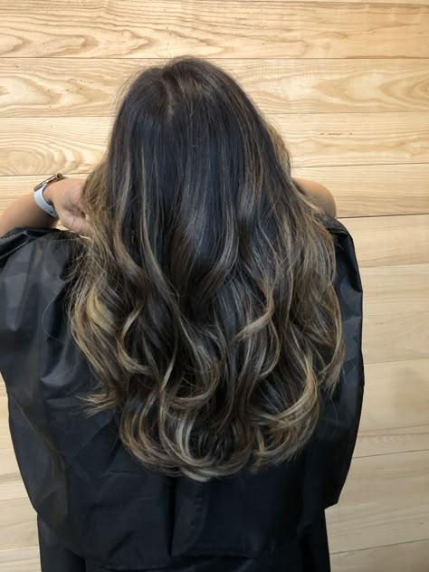 Balayage On Indian Girl, Honey Balayage Dark Hair, Dark Hair With Chocolate Brown Highlights, Soft Highlights On Black Hair, Asian Hair Subtle Highlights, Hair Contouring Black Hair, Asian Balyage Short Hair, South Asian Hair Highlights, Balyage On Indian Girl