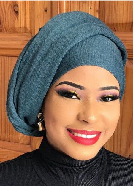 Doek Styles, African Head Scarf, Hijab Turban Style, African Head Dress, Headwrap Hairstyles, African Hair Wrap, Head Turban, Head Scarf Tying, Head Wrap Styles