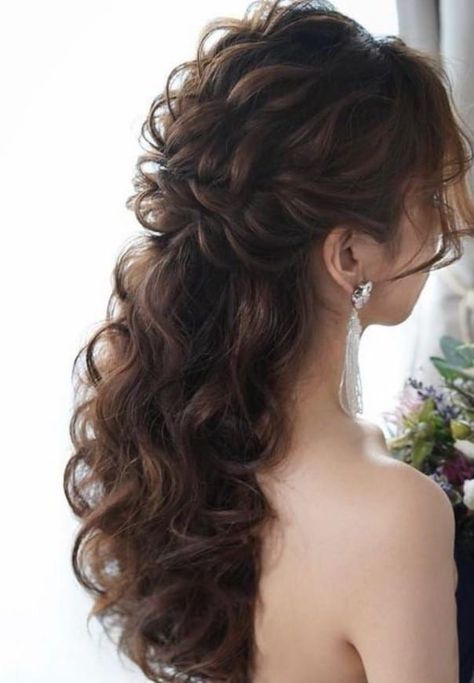 Curled Prom Hair, Jayne Matthews, Good Haircut, Curly Prom Hair, High Ponytail Hairstyles, Curly Wedding Hair, Ball Hairstyles, Birthday Hair, Quince Hairstyles