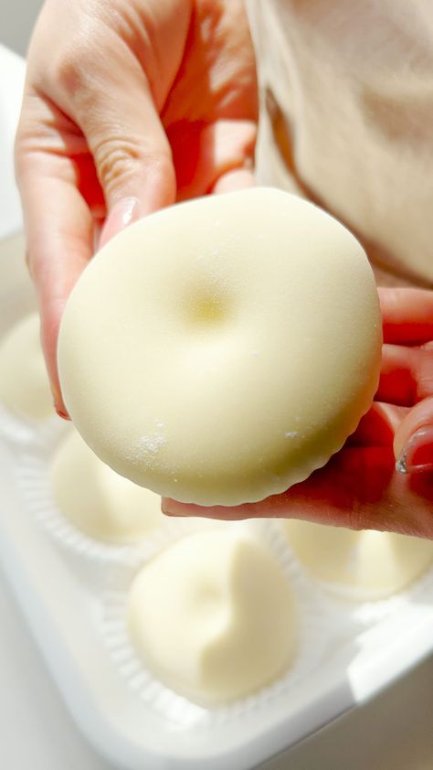 Extra Soft Mochi with Cheesecake Filling - U-Taste Traditional Mochi Recipe, Mochi Cheesecake, Rich Cheesecake, Mochi Recipe, Cheesecake Filling, Unique Desserts, Strawberry Puree, Asian Desserts, Creamy Cheesecake