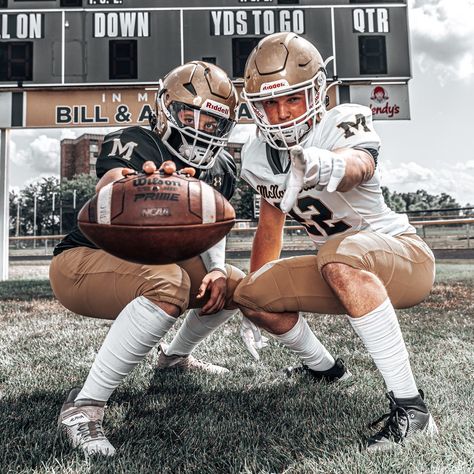 Part two ✌🏻with the Mac football varsity crew!! Can you tell that these photos were a blast to create?! My kiddos play football, and our family has been tried and true Bears fans for years, so this shoot let my creativity and passion run wild! We’re so excited to be a part of this football program. It’s in an exciting phase with so many young gentleman that are fired up. I’m excited to watch this team over the next handful of years!!! 🏈 Just obsessed with all the Sportraits happening arou... Two Football Players, Football Friends Pictures, Football Sibling Pictures, Football Team Ideas, Football Mini Session Photography, Diy Football Pictures, High School Football Photos, Football Player Photo Ideas, Football Player Pictures Photo Ideas