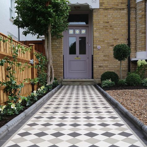 Front Garden Path, Victorian Front Garden, Front Garden Ideas Driveway, Terrace House Exterior, Garden Ideas Driveway, Front Path, Garden Front Of House, Small Front Gardens, Victorian Floor Tiles