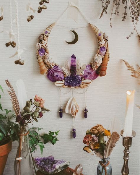 Moon Mermaid, Boho Mermaid, Planting A Tree, Free Jewellery Making Tutorials, Wiccan Crafts, Pagan Crafts, Moon Crafts, Dream Catcher Craft, Luna Moon