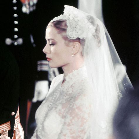 Grace Kelly Wedding, Grace Kelly Style, Princess Grace Kelly, Prince Rainier, Royal Brides, בר מצווה, Tilda Swinton, Gisele Bündchen, Wedding Hair Inspiration