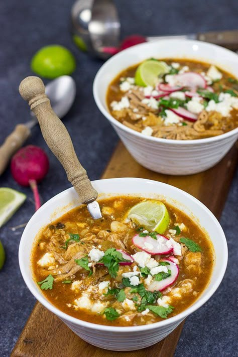 Slow Cooker Pork Posole | Easy comfort food for chilly days! Posole Recipe Chicken, Pork Posole, Recipes With Pork, Posole Recipe, Pozole Recipe, Short Ribs Slow Cooker, Slow Cooker Ribs, Shredded Pork, Slow Cooker Pork