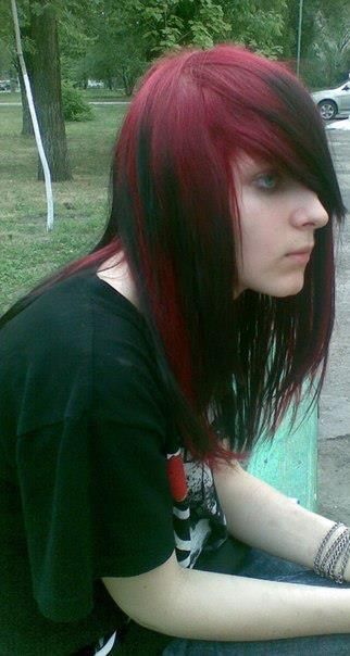 Red Scene Hair, Scene Haircuts, Emo Scene Girls, Emo Pictures, Dyed Hair Men, Emo Scene Hair, Emo Hair, Scene Girls, Scene Kids