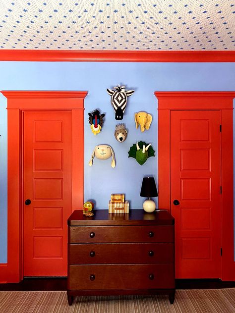 red doors kids room Kids Red Bedroom, Red Door Interior, Eclectic Nursery Boy, Red Kids Bedroom, Red Boys Room, Red Kids Room, Yellow Boys Bedroom, Orange Boys Rooms, Red Doors Interior