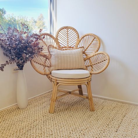 Flower Chair, Set Up Ideas, Beach Wood, Timeless Furniture, A Group Of Friends, Hamptons Style, Outdoor Inspirations, Big Girl Rooms, Rattan Chair