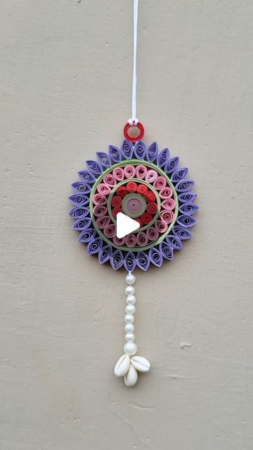 Quilling Paper Wall Hanging, Paper Quilling Mandala, Diy Wall Hanging Paper, Diy Paper Quilling, Quilling Mandala, Craft Ideas Paper, Art Quilling, Easy Craft Ideas, Mandala Wall Hanging