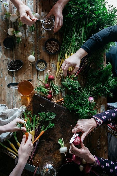 Food Photography Inspiration, Food Photography Styling, Beautiful Food, Farm Life, Food Styling, Food Photo, Vegetable Garden, Onions, Food Art