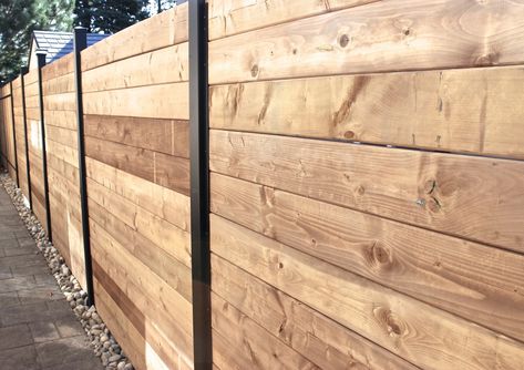 Horizontal Fence Gallery Aluminum Privacy Fence, Wood Privacy Fence, Wood Fence Design, Modern Fence Design, Privacy Fence Designs, Horizontal Fence, Fence Styles, Privacy Fences, Privacy Walls